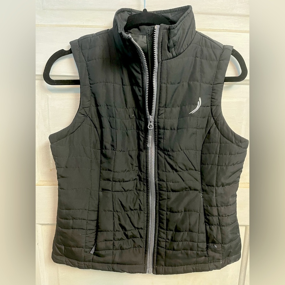 Black petite small vest